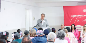 Pepe Chedraui entrega apoyos a mujeres con cáncer de mama gracias a la segunda carrera mujeres imparables